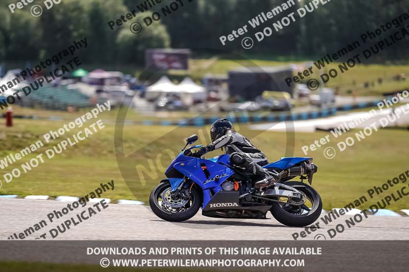 enduro digital images;event digital images;eventdigitalimages;lydden hill;lydden no limits trackday;lydden photographs;lydden trackday photographs;no limits trackdays;peter wileman photography;racing digital images;trackday digital images;trackday photos